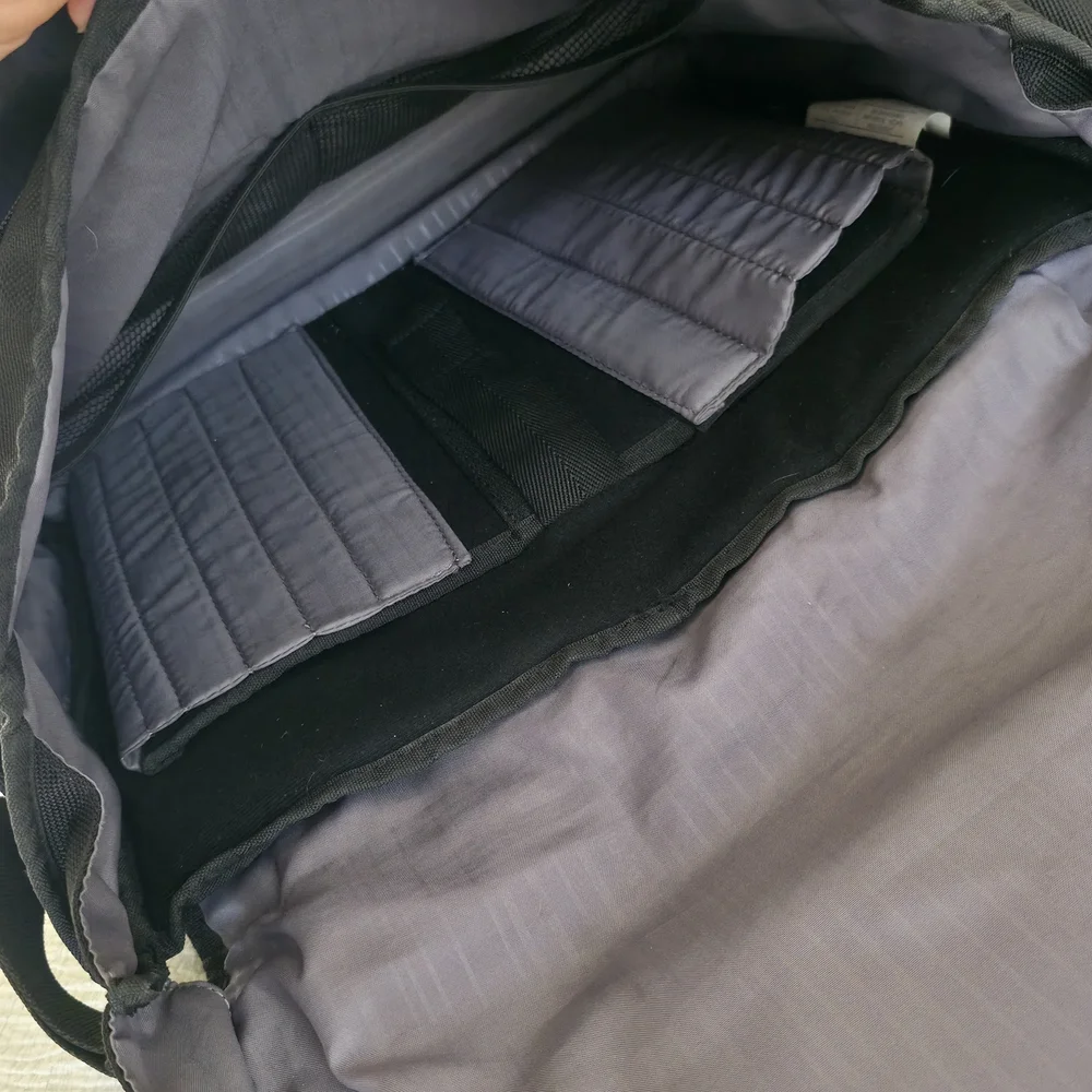 Samsonite Black Laptop Messenger Travel Bag Business Shoulder Zip Compartments